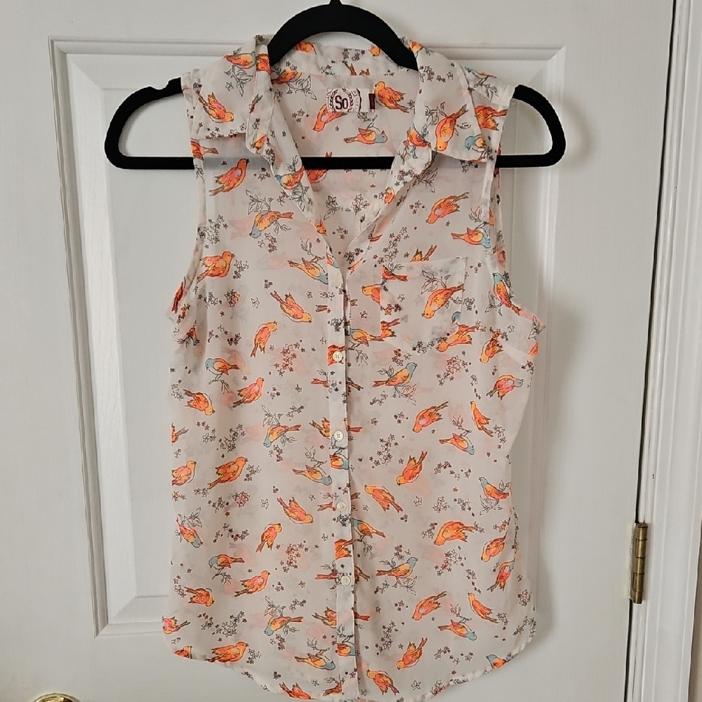3/$18 SO Women's Sleeveless Blouse